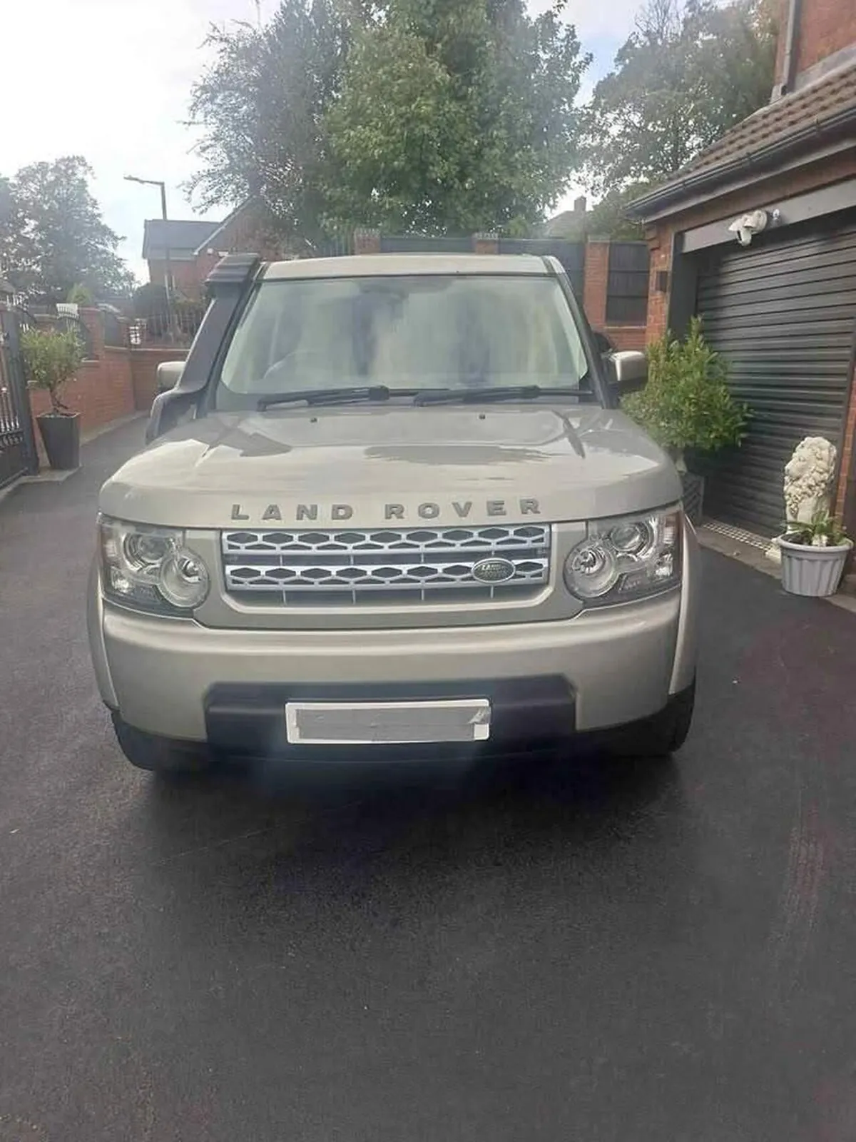 Land Rover Discovery 4