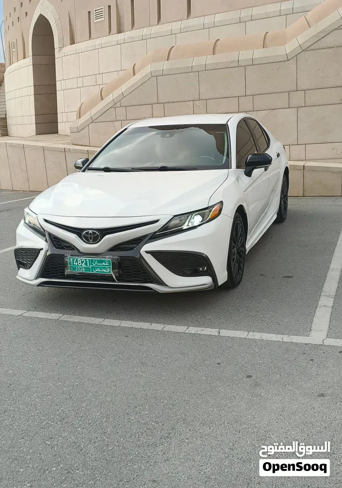 Toyota Camry 2022 photo 2