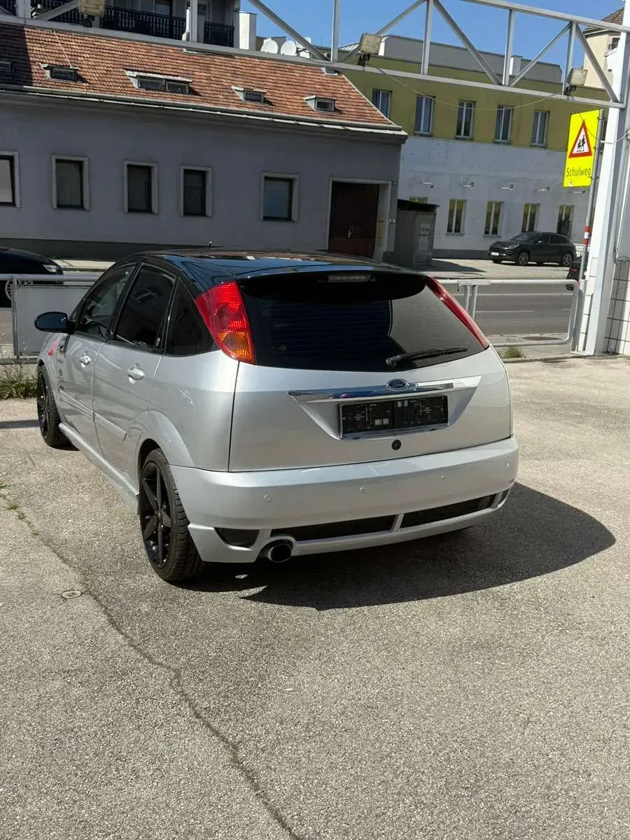 Ford Focus 1999 photo 3