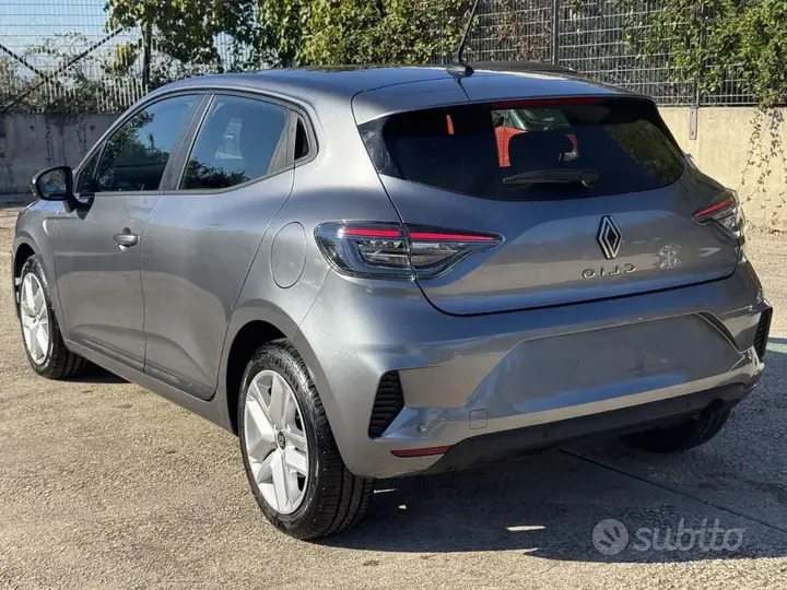 Renault Clio 2025 photo 3