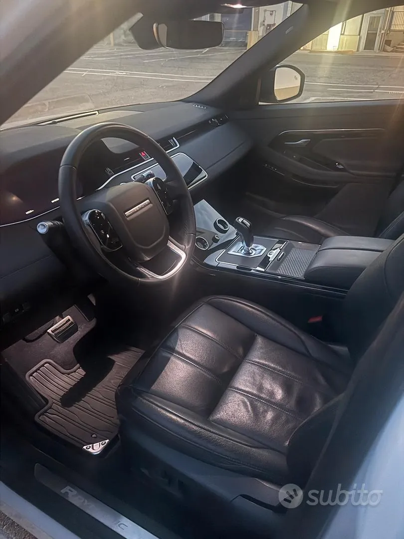 Land Rover Range Rover Evoque 2020 photo 5