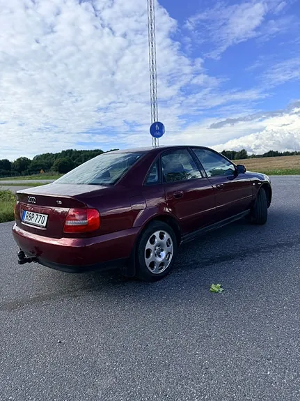 Audi A4 2000 photo 4