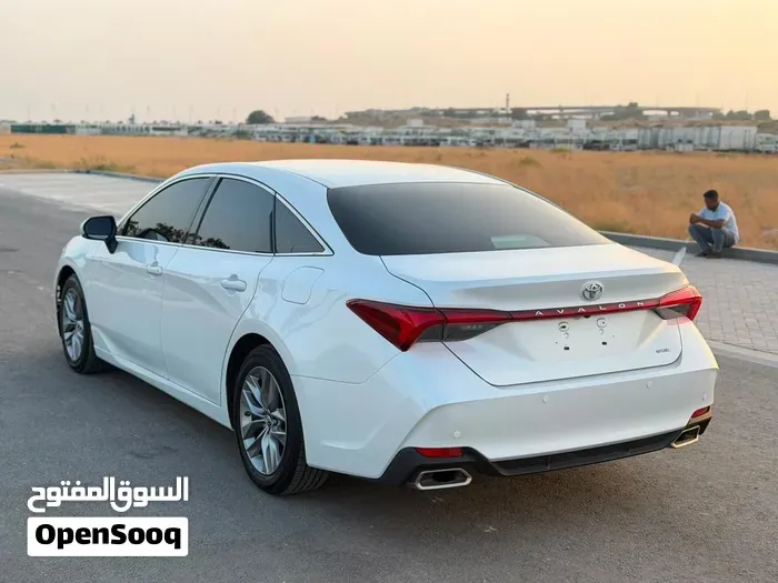 Toyota Avalon 2019 photo 4