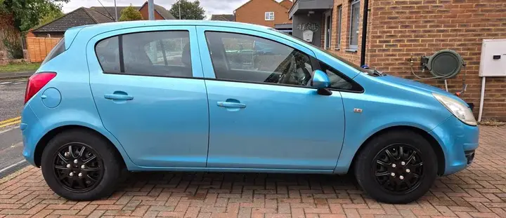 Vauxhall Corsa 2010 photo 4