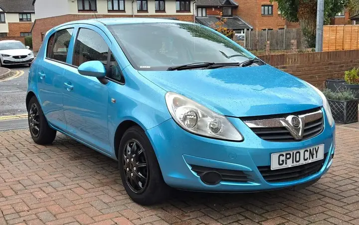 Vauxhall Corsa 2010 photo 3