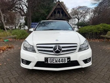 Mercedes-Benz C 300 2012 photo 3