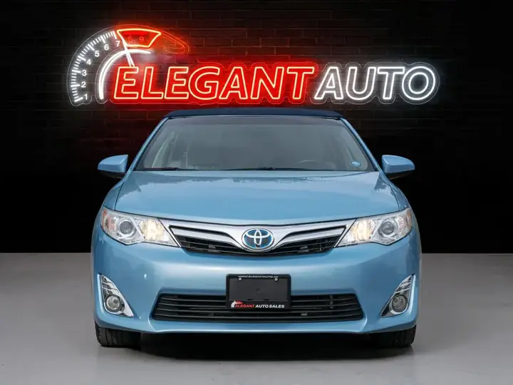 Toyota Camry 2013 photo 2