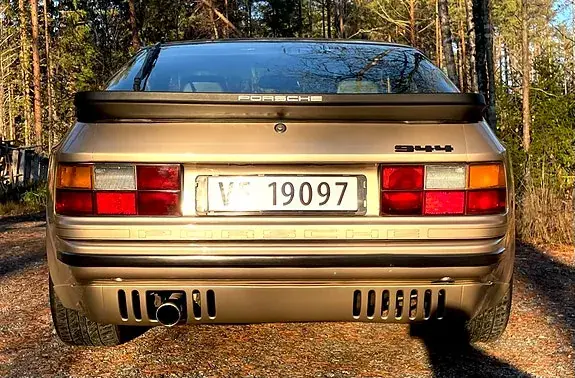 Porsche 944 1985 photo 5