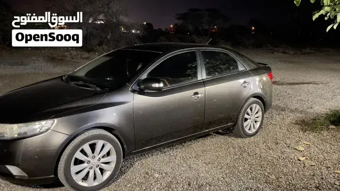 Kia Cerato 2011 photo 2