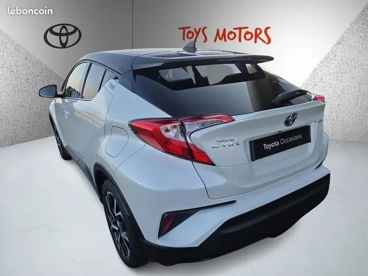 Toyota C-Hr 2019 photo 3
