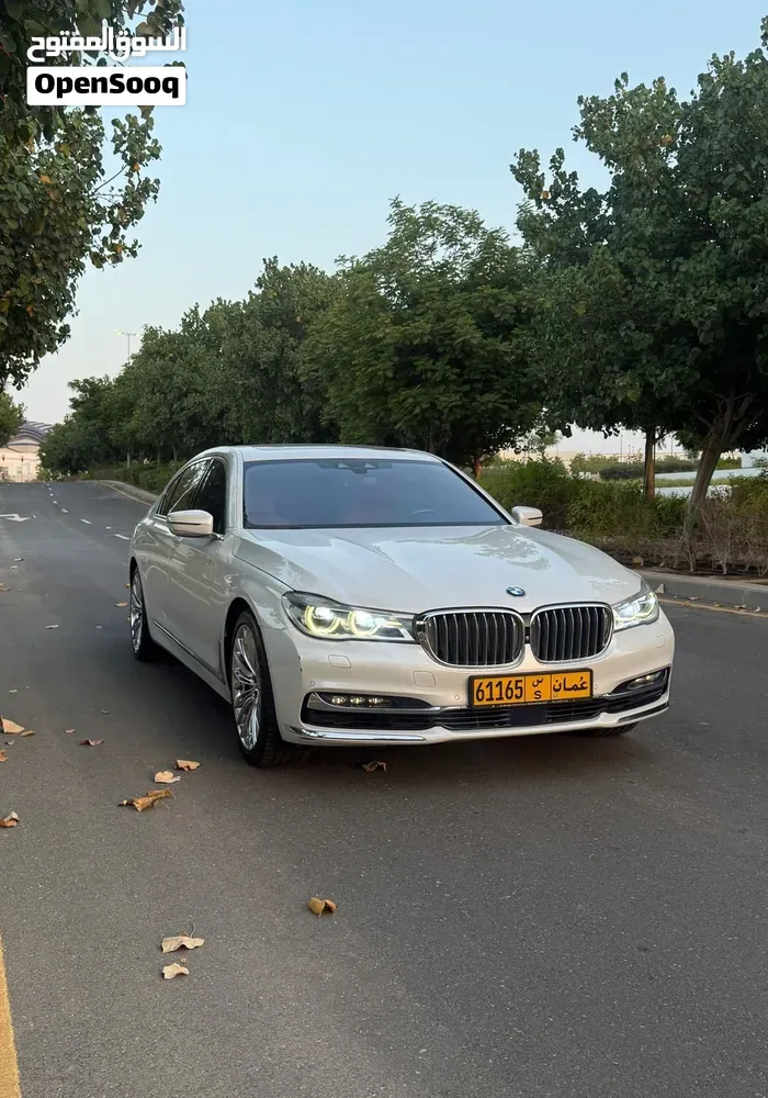 BMW 7 Series 2016 photo 2