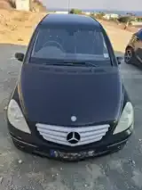 Mercedes-Benz B-Class 2005 photo 2