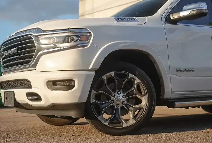 Ram 1500 2024 photo 2