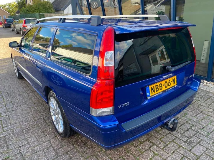 Volvo V70 2006 photo 2