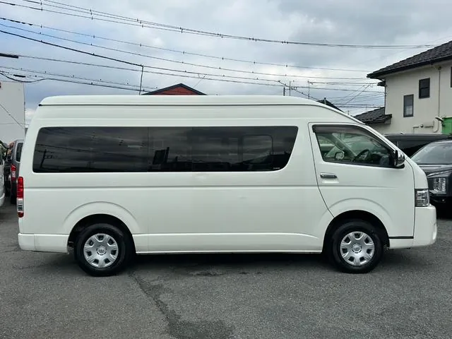 Toyota Hiace 2018 photo 4