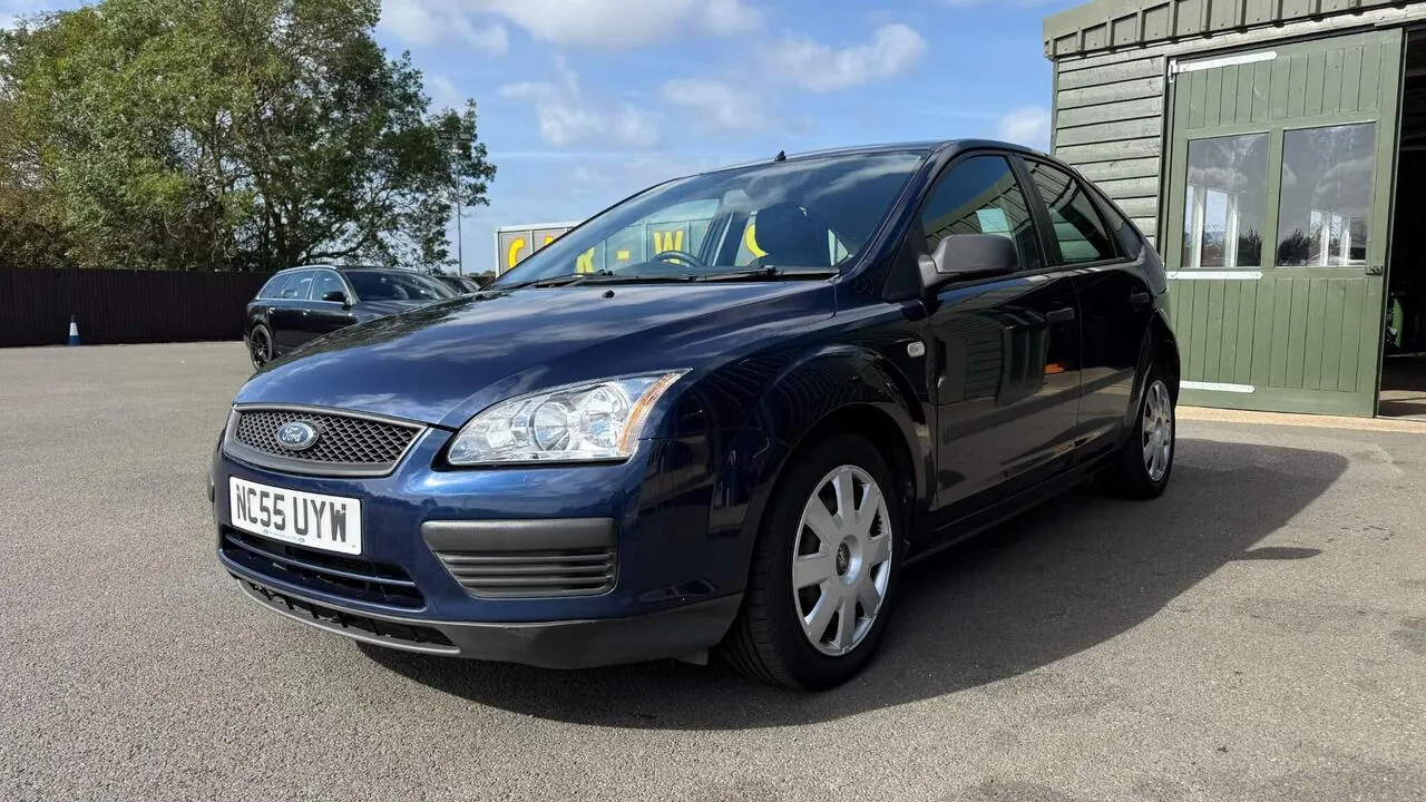 Ford Focus 2006 photo 2