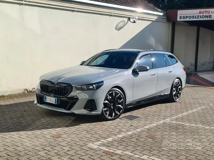 BMW 540D 2025 photo 2
