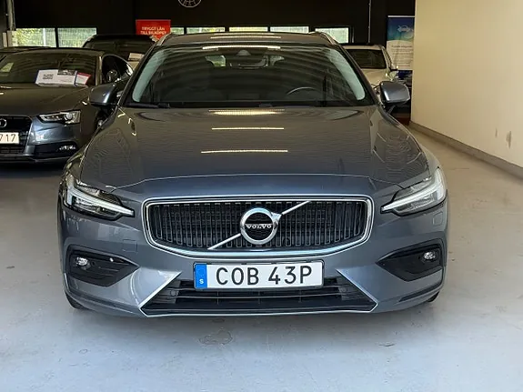 Volvo V60 2021 photo 2