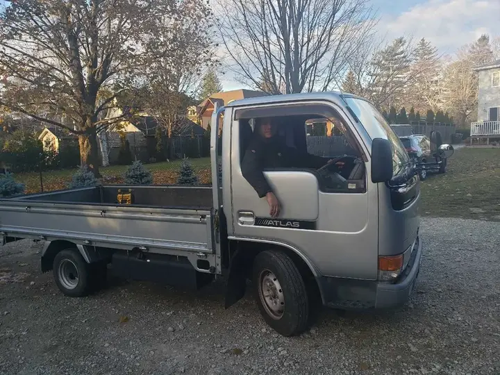 Nissan Atlas 1997 photo 2