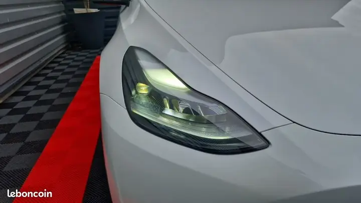 Tesla Model Y 2022 photo 4