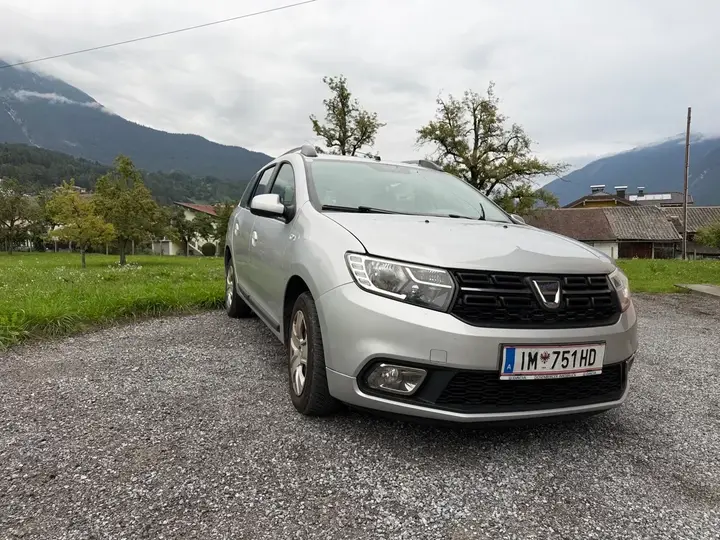 Dacia Logan 2018 photo 2