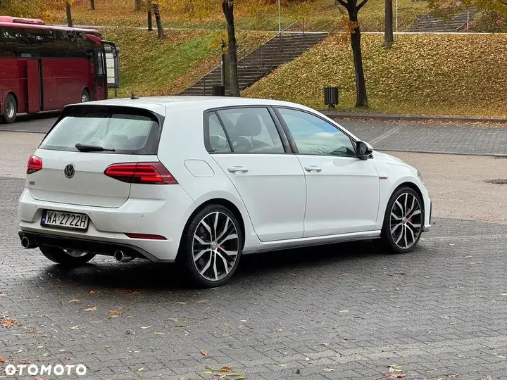Volkswagen Golf 2018 photo 4