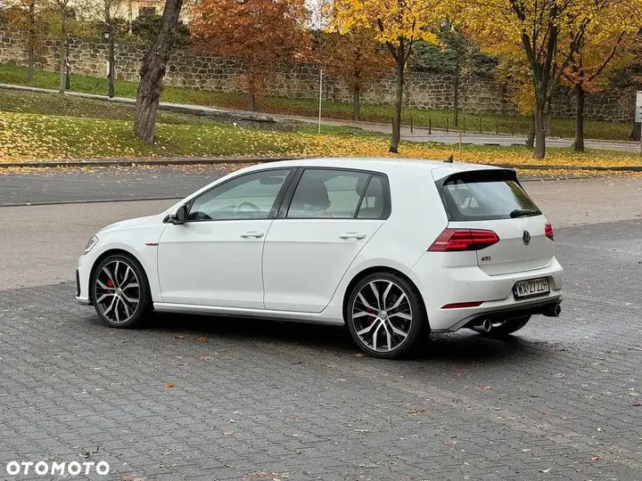 Volkswagen Golf 2018 photo 3
