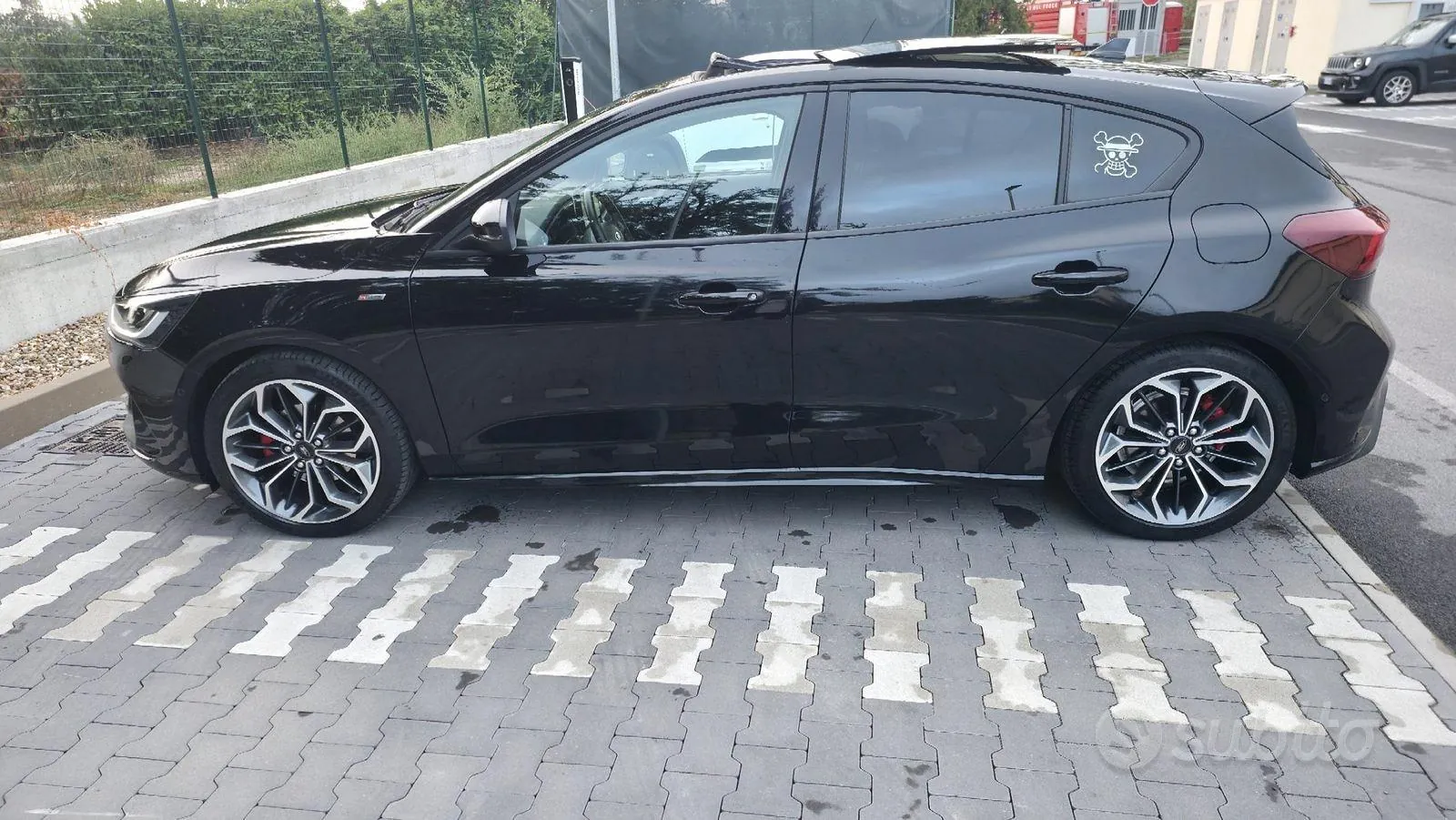 Ford Focus 2023 photo 3