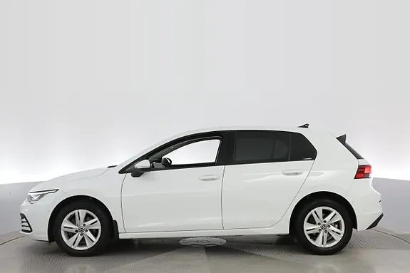 Volkswagen Golf 2023 photo 2