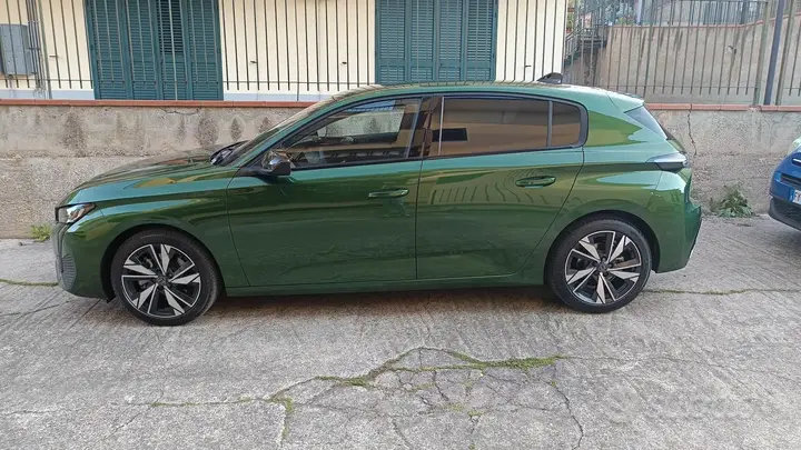 Peugeot 308 2023 photo 3