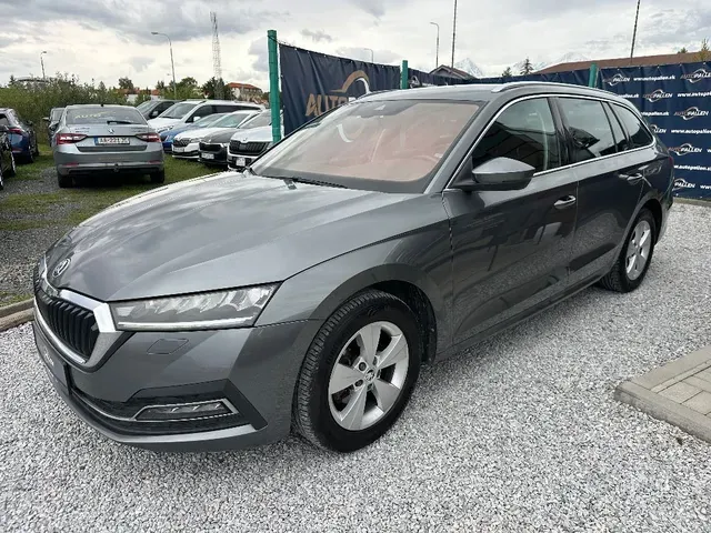 Skoda Octavia 2022 photo 2
