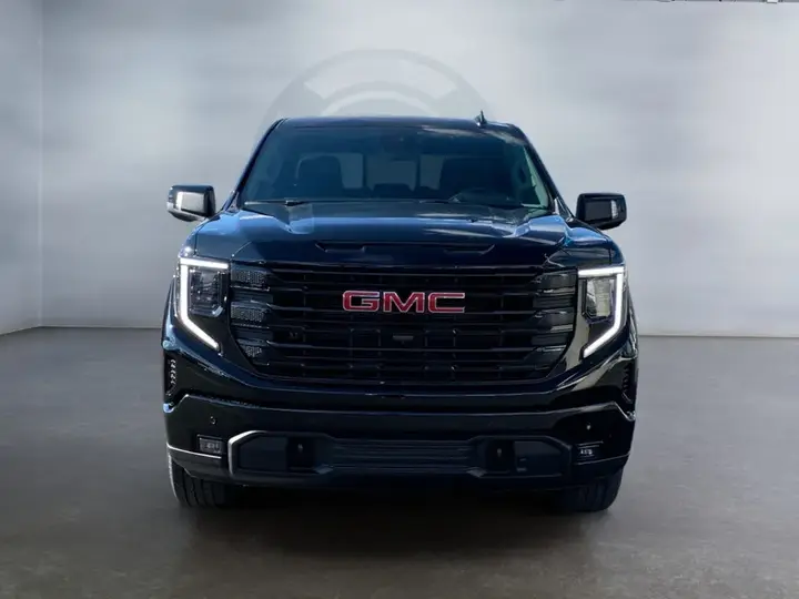 GMC Sierra 1500 2026 photo 2