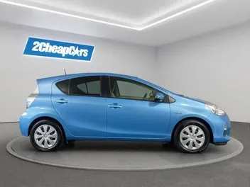 Toyota Aqua 2012 photo 5