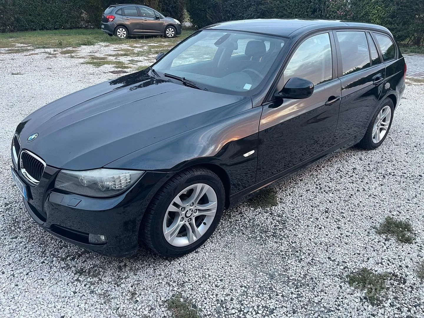 BMW 320 2009 photo 3