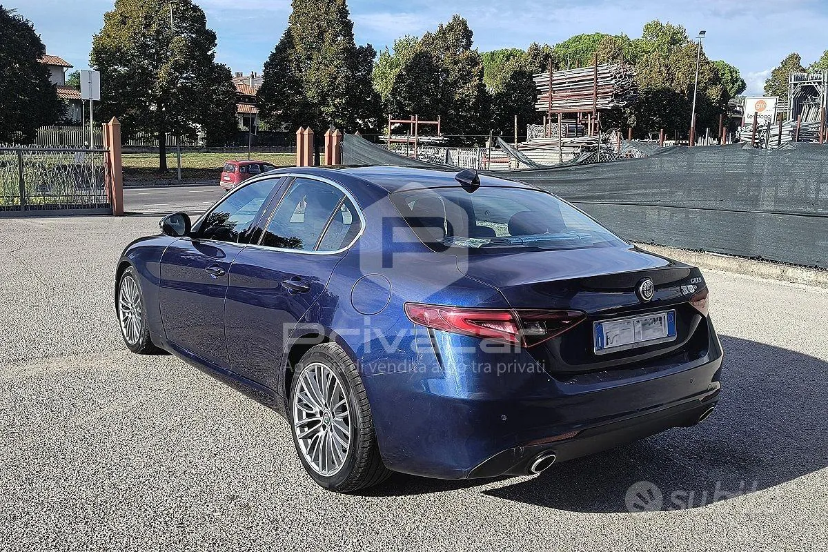 Alfa Romeo Giulia 2017 photo 5