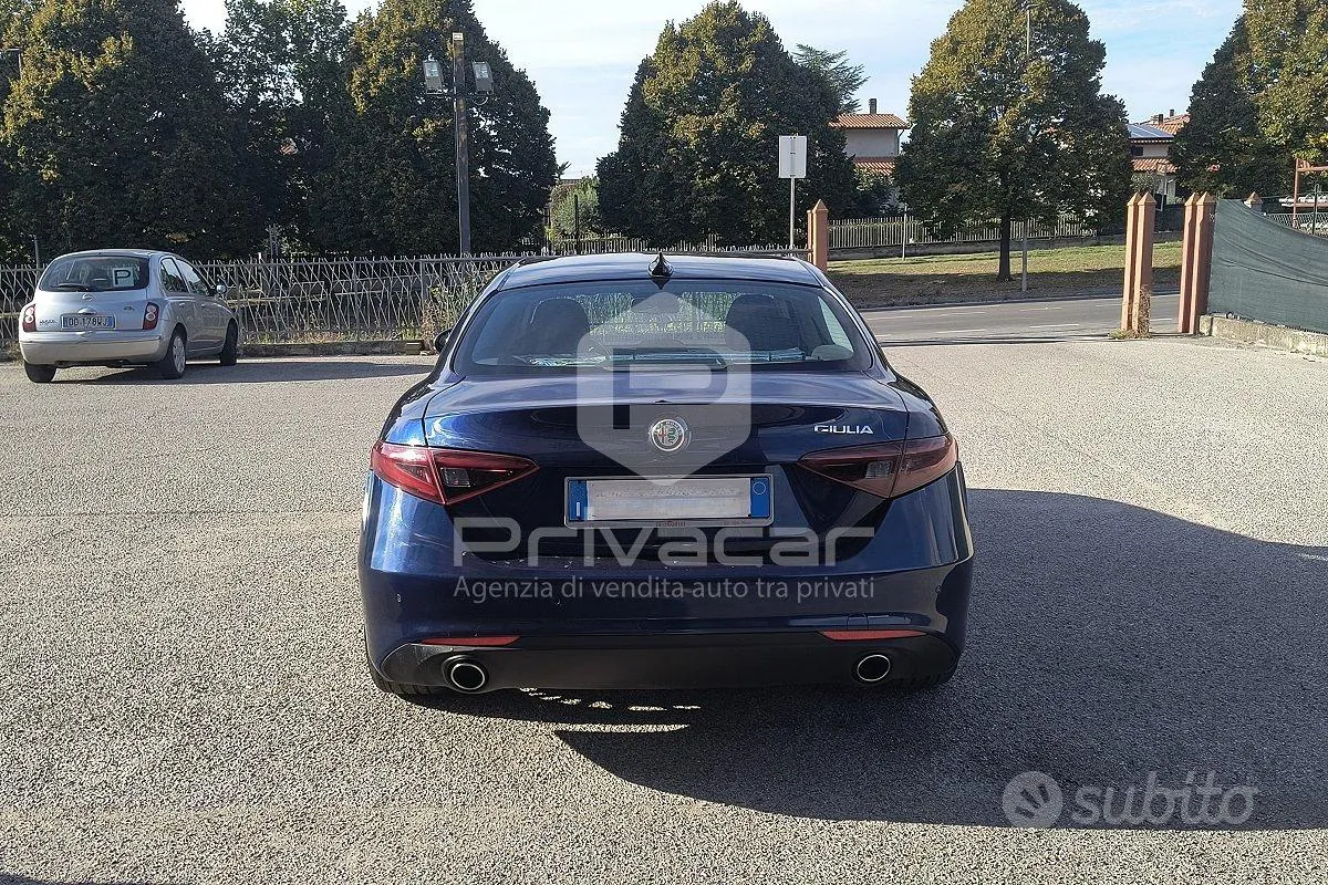 Alfa Romeo Giulia 2017 photo 4