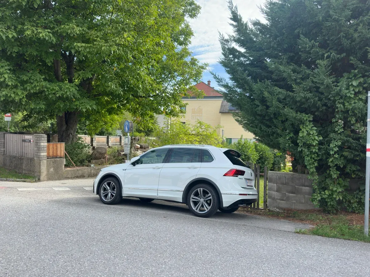Volkswagen Tiguan 2017 photo 2