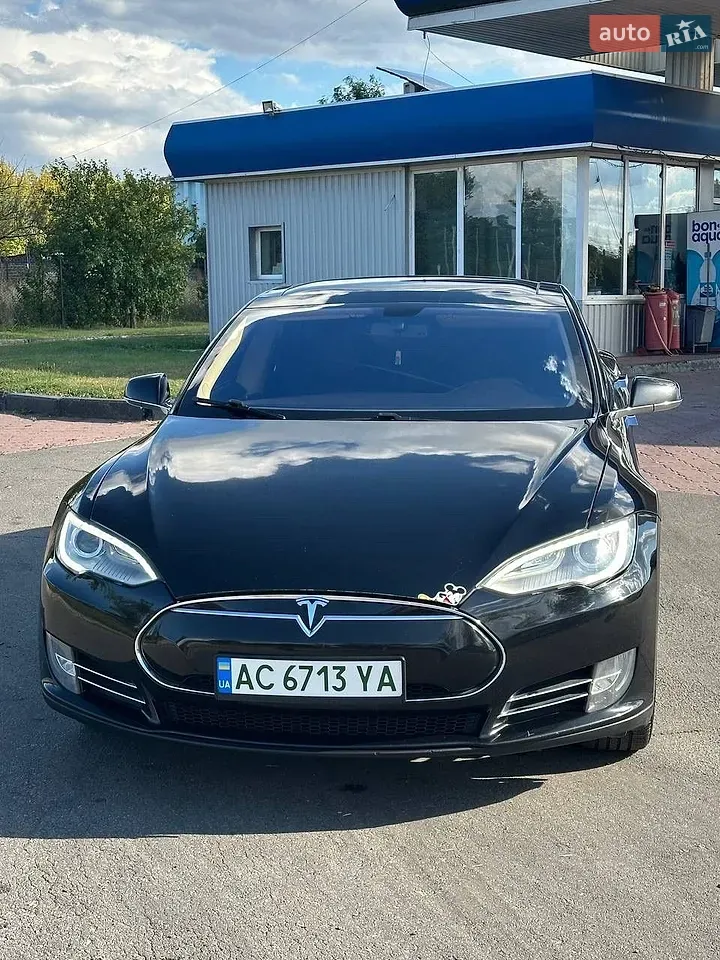 Tesla Model S 2013 photo 3