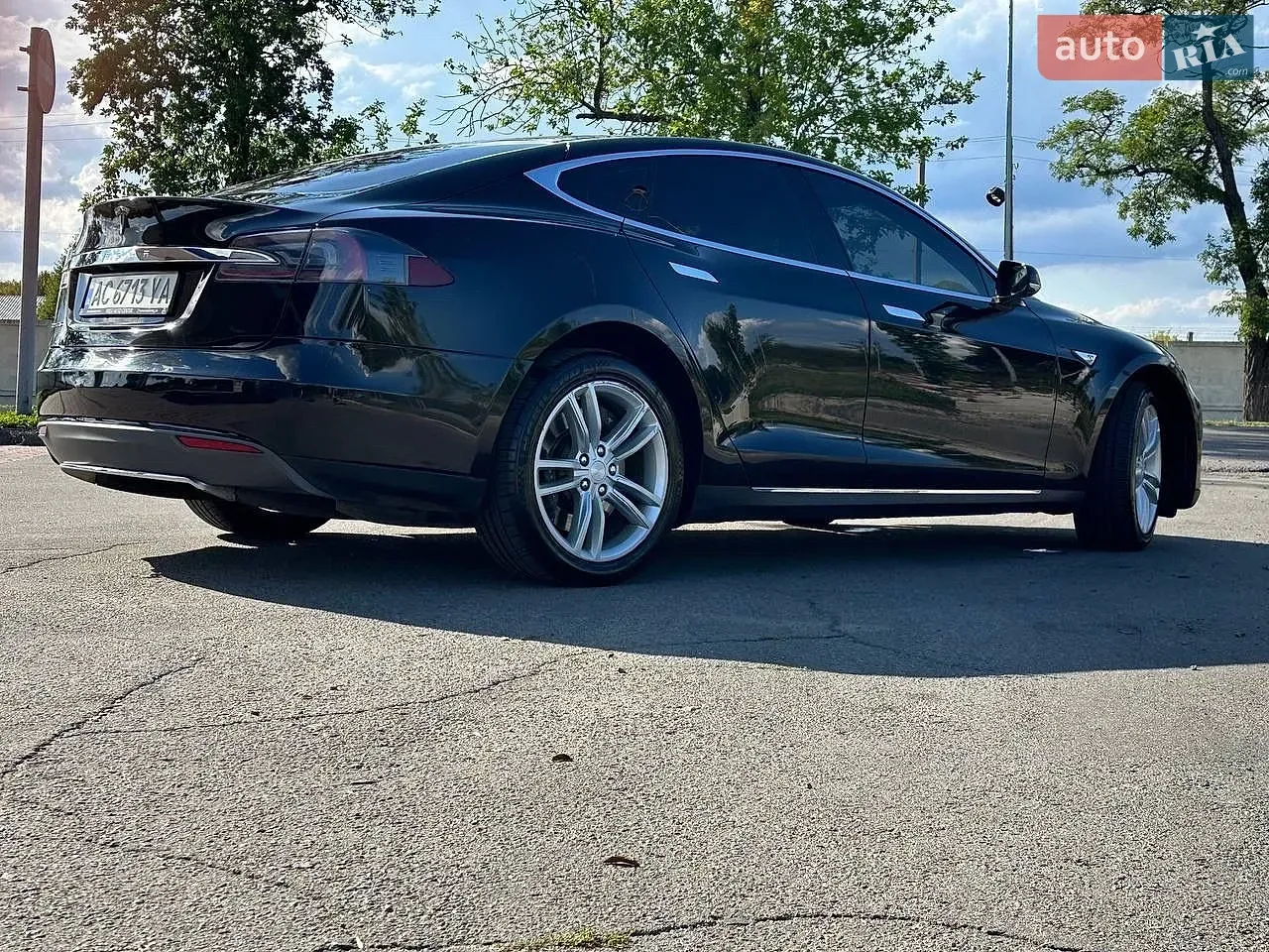 Tesla Model S 2013 photo 4