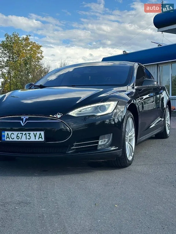 Tesla Model S