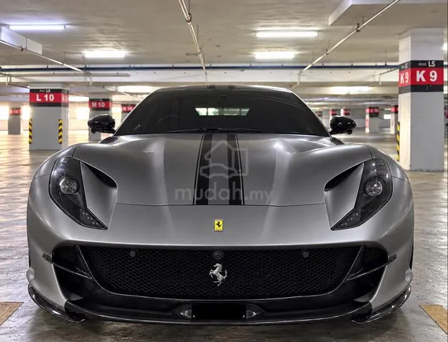 Ferrari 812 Superfast