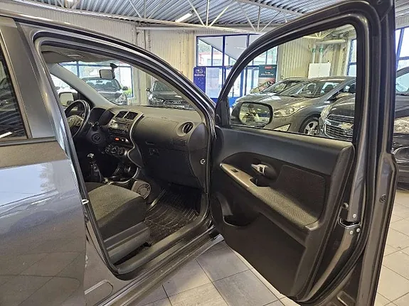Toyota Urban Cruiser 2013 photo 4