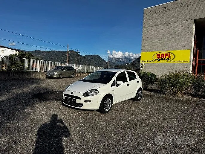 Fiat Punto 2016 photo 2