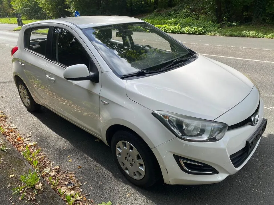 Hyundai I20