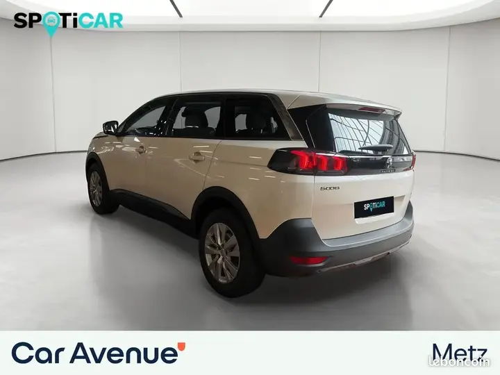 Peugeot 5008 2020 photo 3