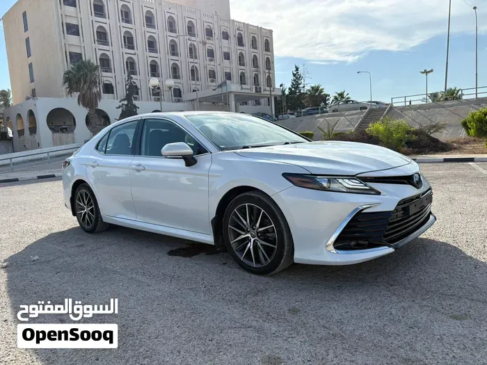 Toyota Camry 2022 photo 4