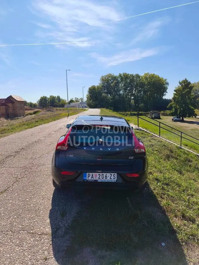 Volvo V40 2016 photo 5