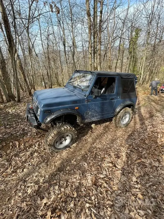 Suzuki Samurai