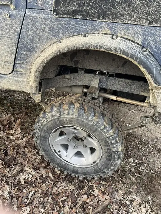 Suzuki Samurai 1990 photo 4