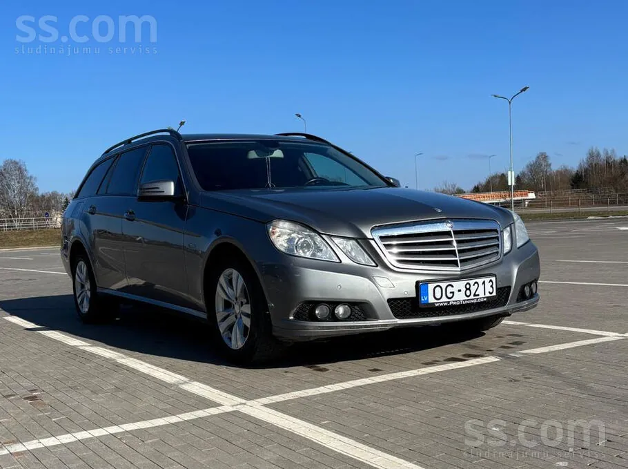 Mercedes-Benz E200